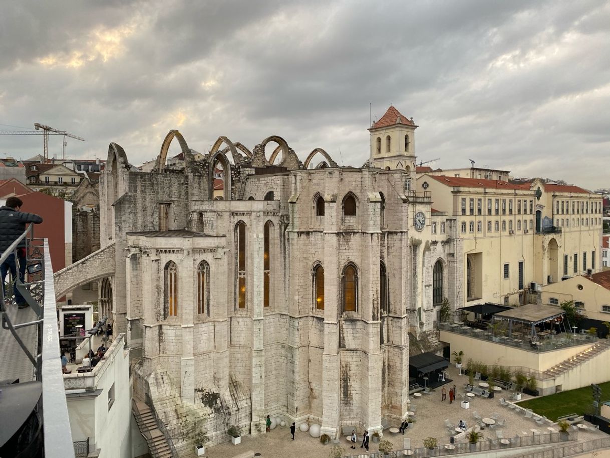 Lugar Convento do Carmo