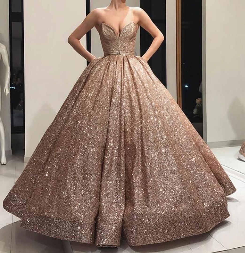Fashion Vestido 15 anos dourado com glitter 