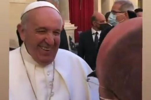 É muita cachaça e pouca oração", diz Papa sobre brasileiros 