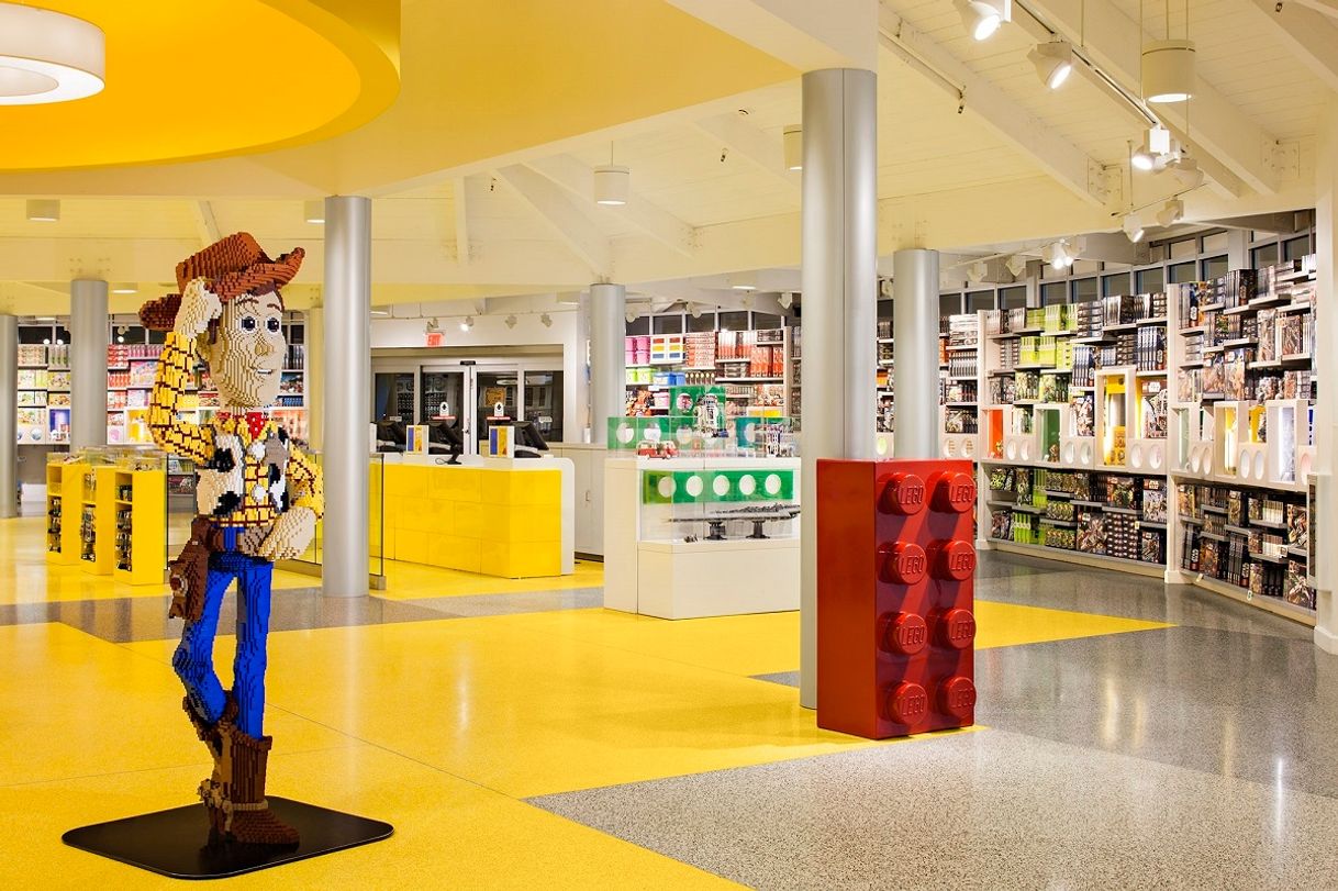 Place The LEGO® Store Disney Springs