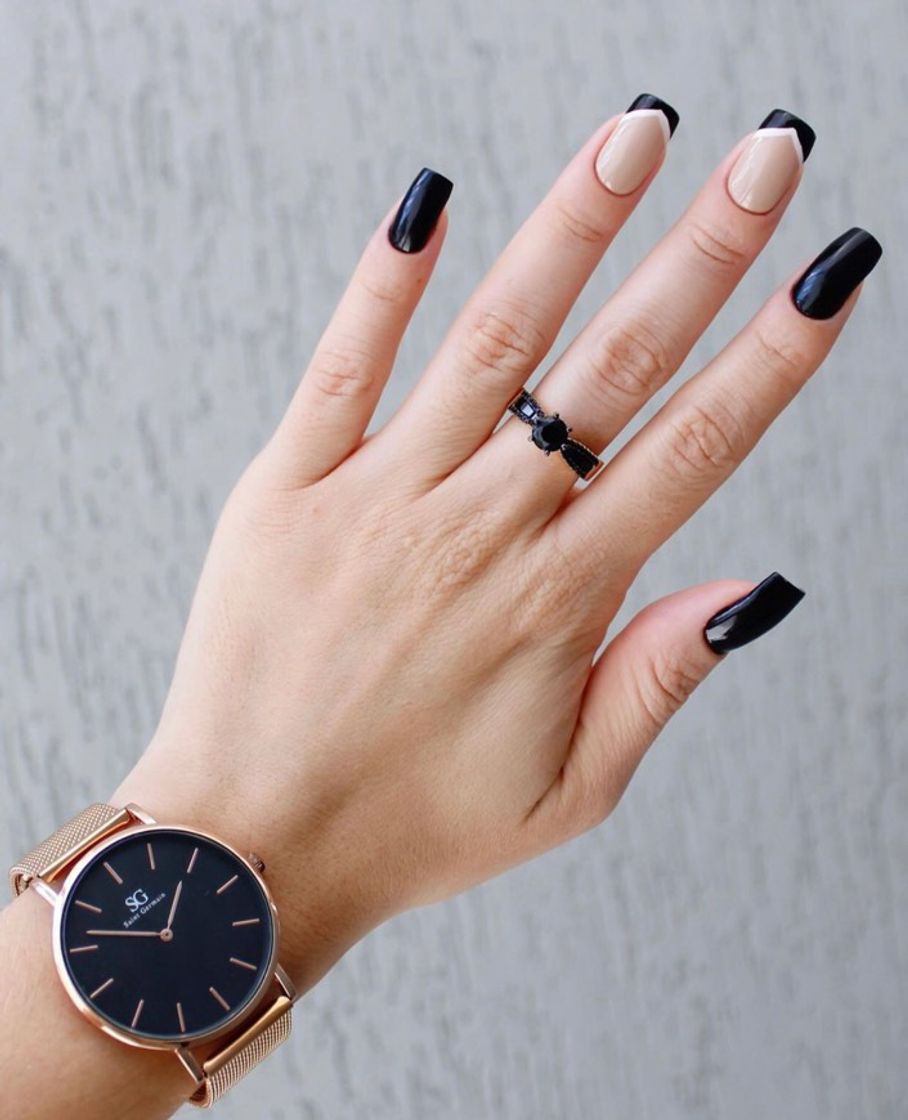 Moda Esmaltação com preto 💅🏼