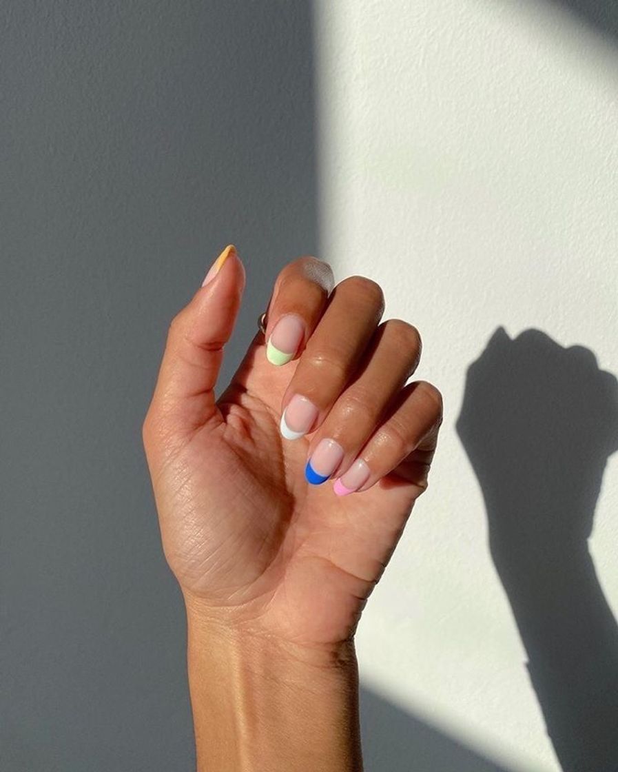 Social nails