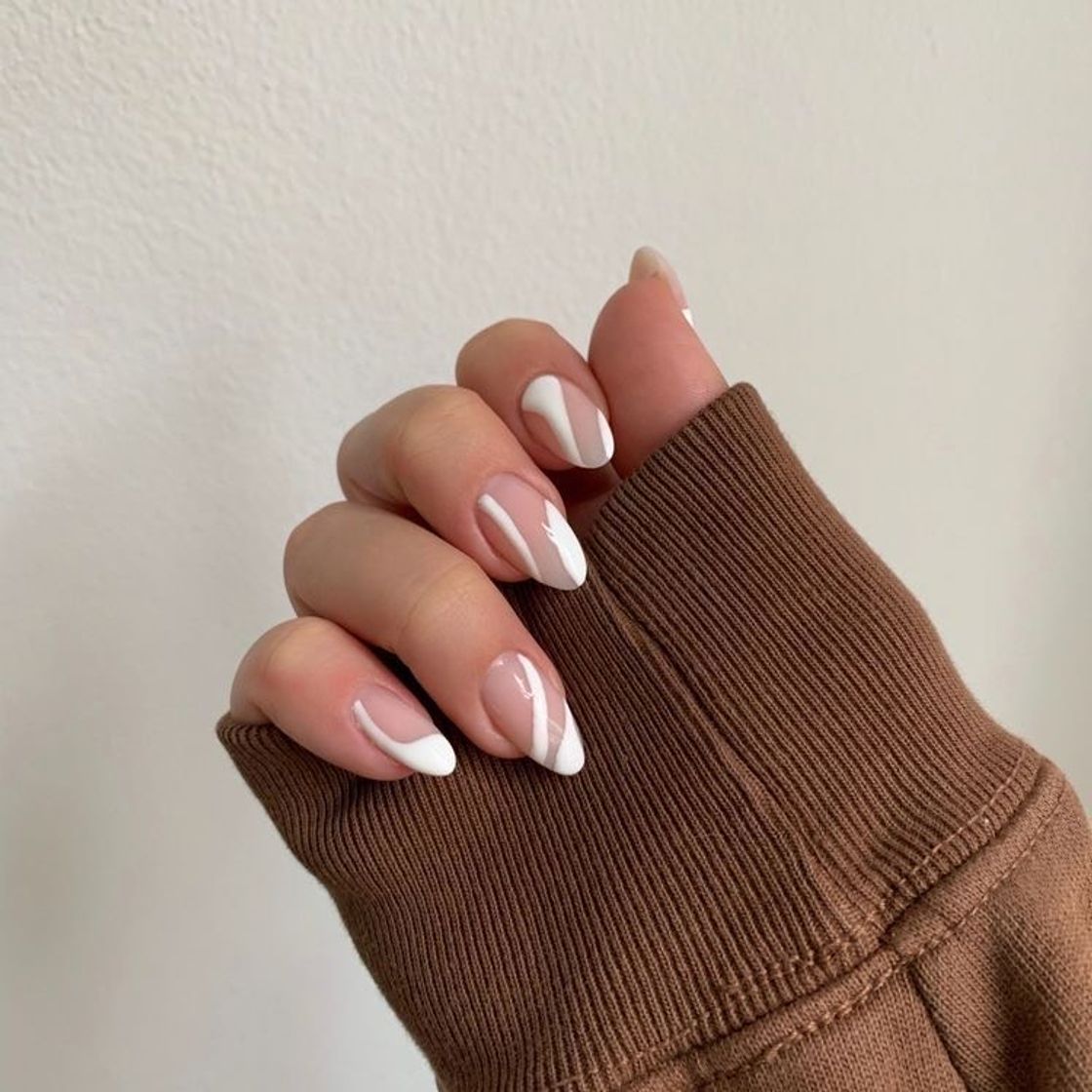 Social trendy nails