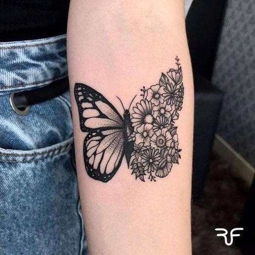 Mais uma inspiração tatuagem feminina borboleta 