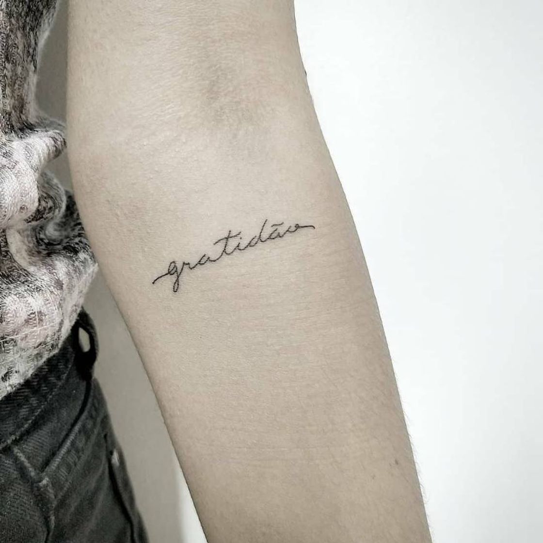 Moda Tattos lindas delicadas em mulheres 