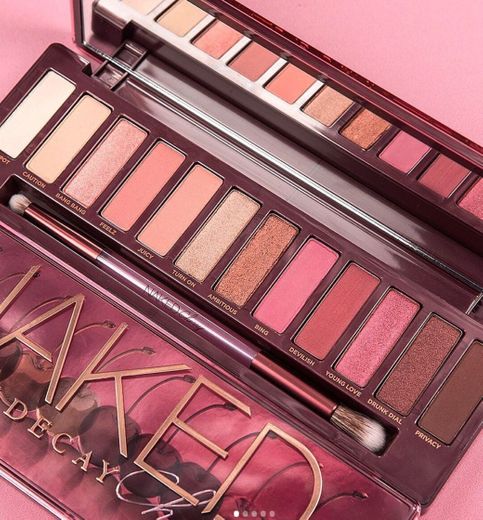 Naked Cherry Eyeshadow Palette Urban Decay 🍒