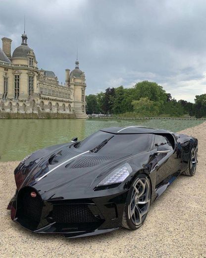 Bugatti Lá Voiture Noire