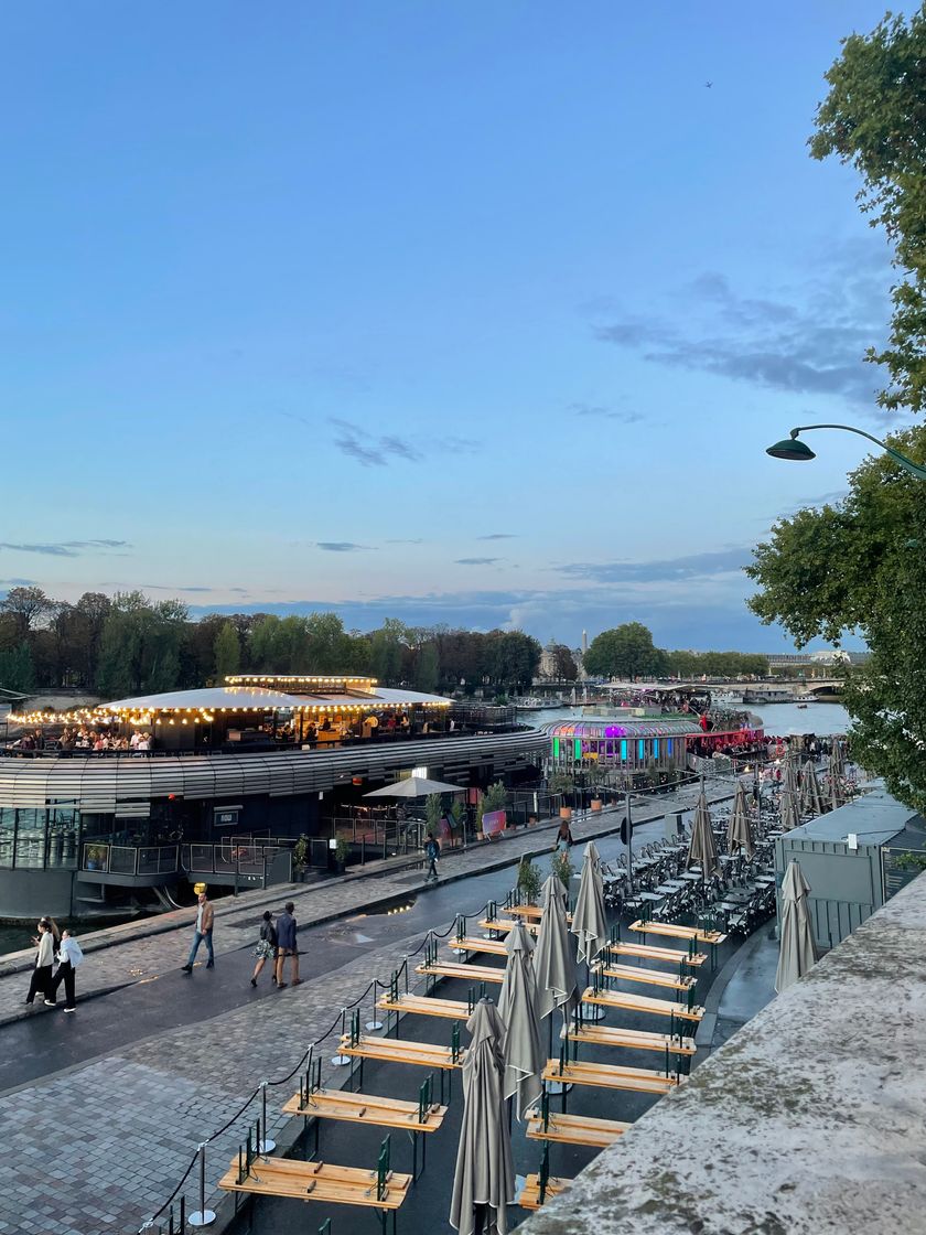 Place Pont Alexandre III