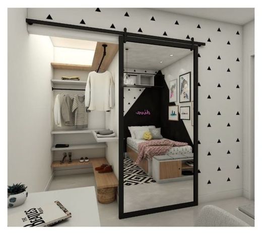 Quarto com closet 