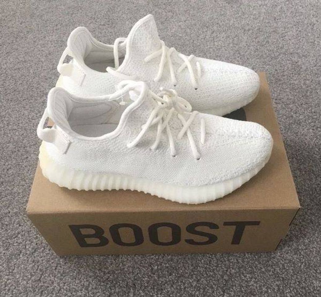 Moda Yeezy Boost 350 v2 Cream white sneakers