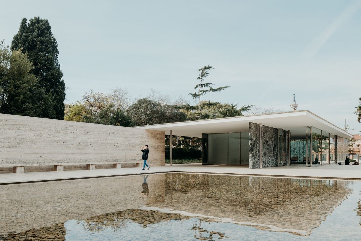 Lugar Pabellón Mies Van Der Rohe