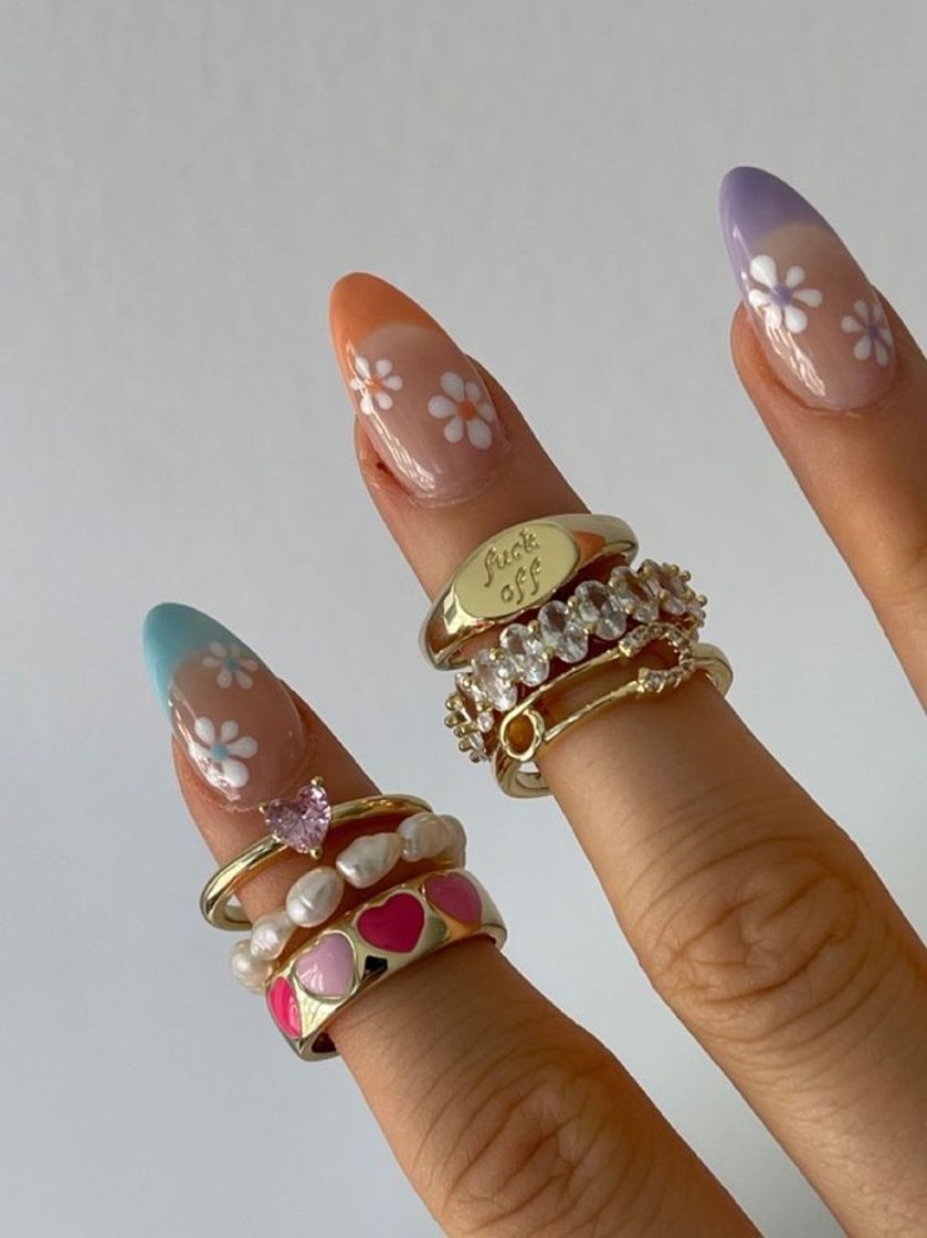 Moda Nails