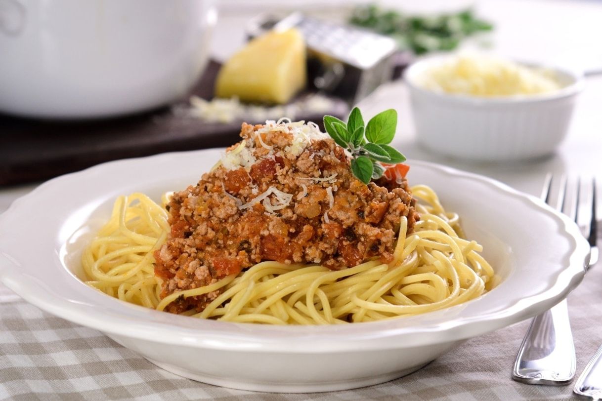 Place Receta para preparar spaghetti alla bolognese