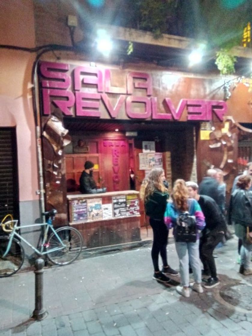 Restaurants Sala Revolver