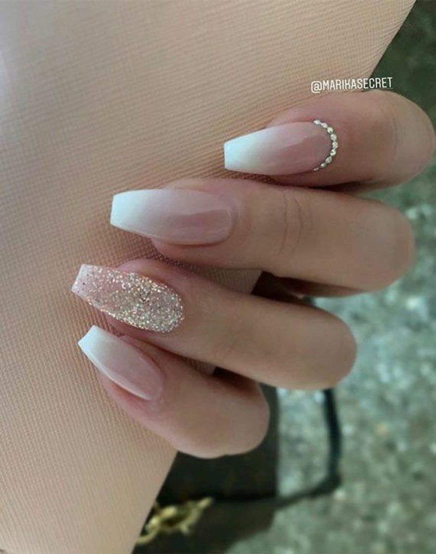 Social -nails-
