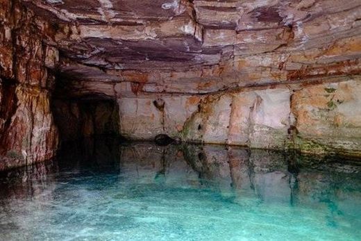 Caverna Aroe-Jari e Gruta da Lagoa Azul (Chapada dos Guimarães ...