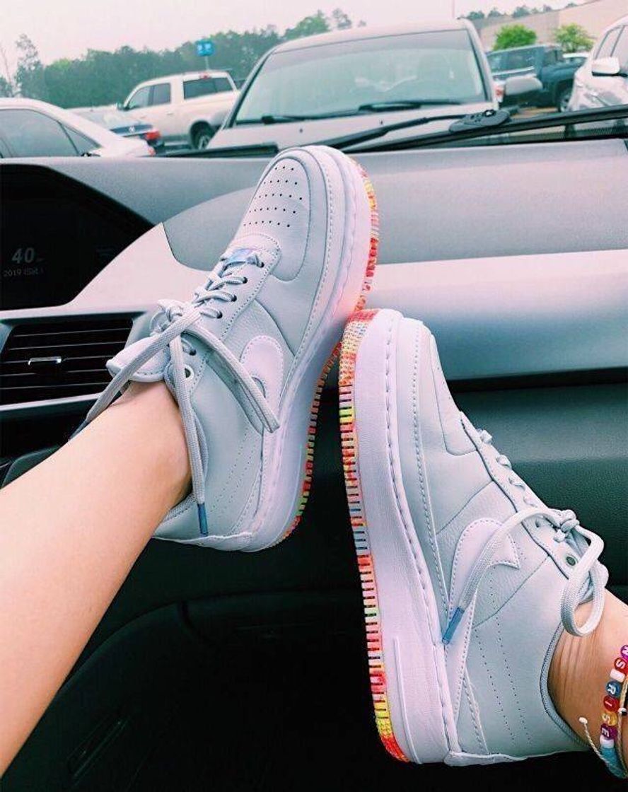 Social Nike Air Force 1