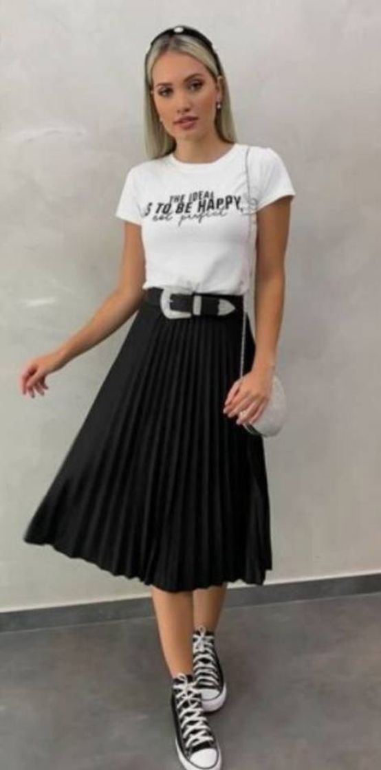 Social Como usar saia plissada? Sugestões para acertar no look!
