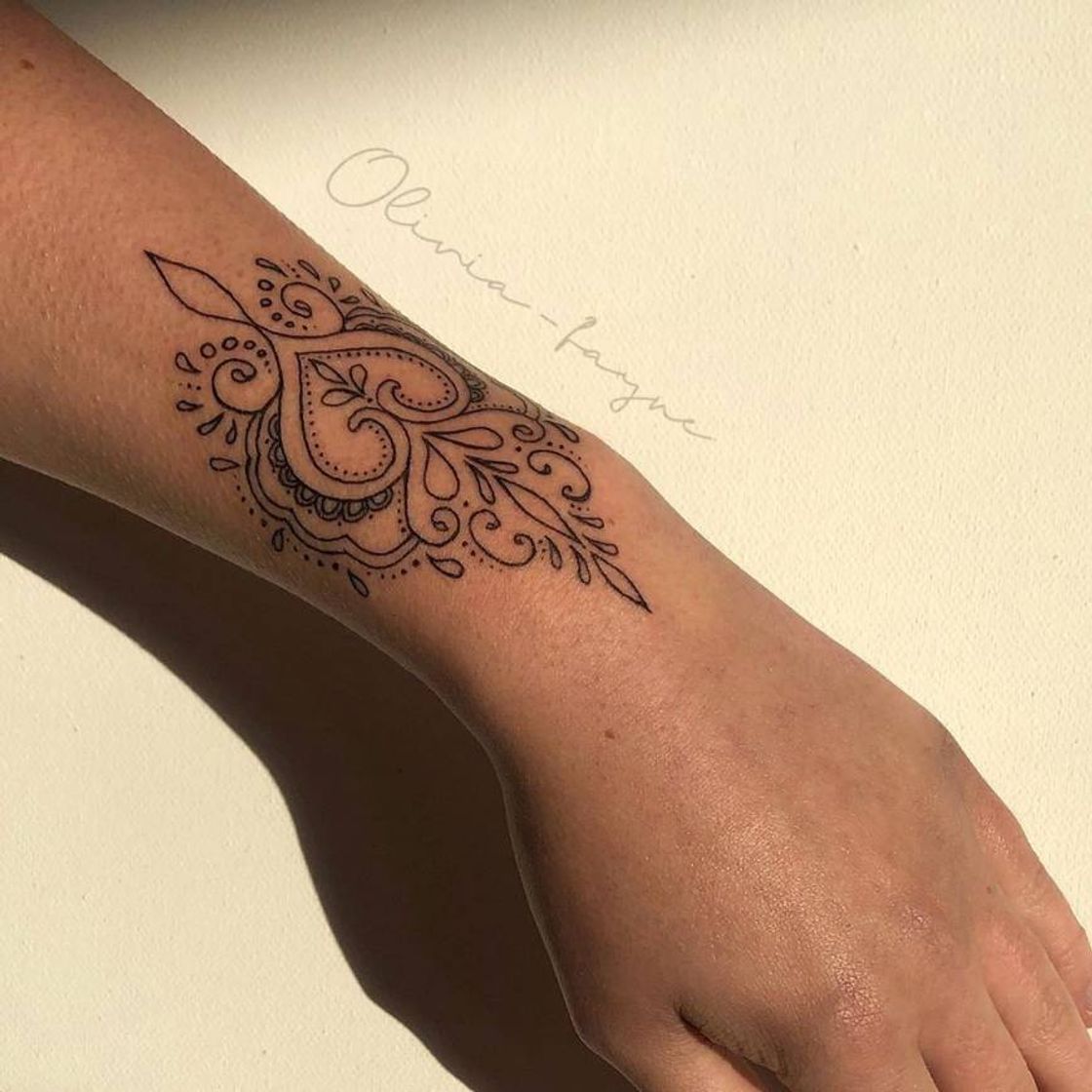 Fashion tattoo