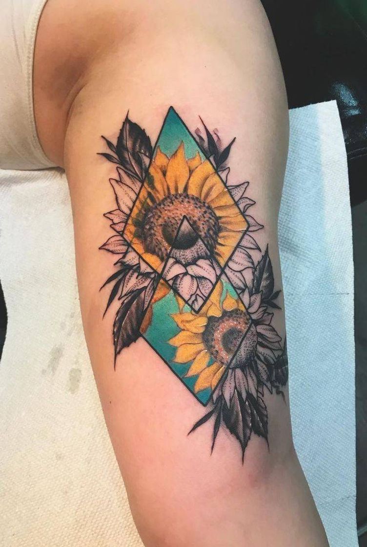 Social Tatuagem Geométrico