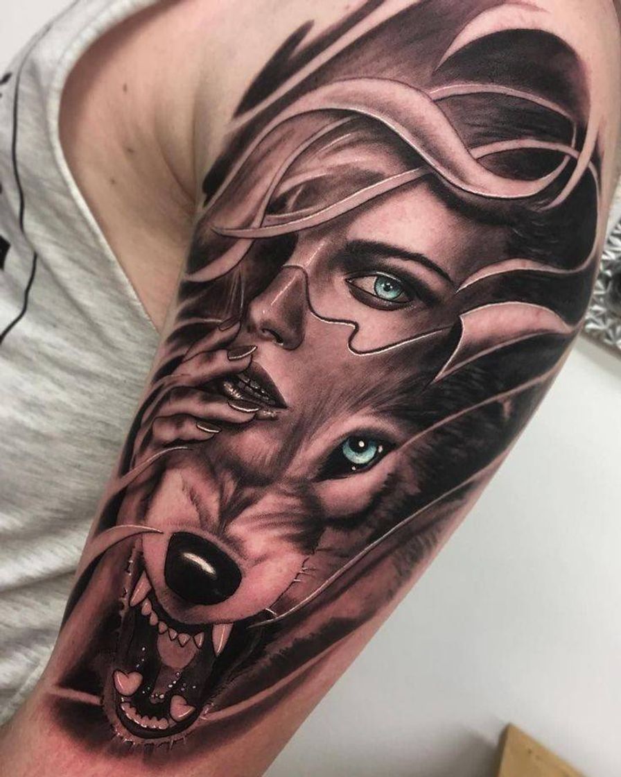 Social Tatuagem Realista