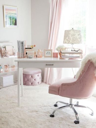 Pink home office 