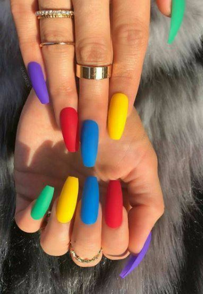 Moda Unhas coloridas 