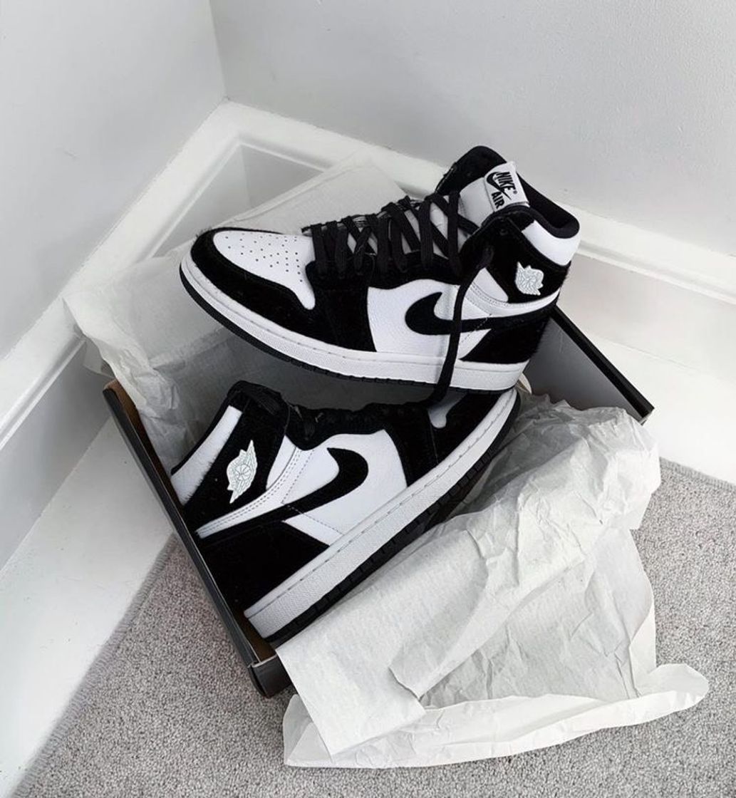 Social Black Jordan’s 🖤