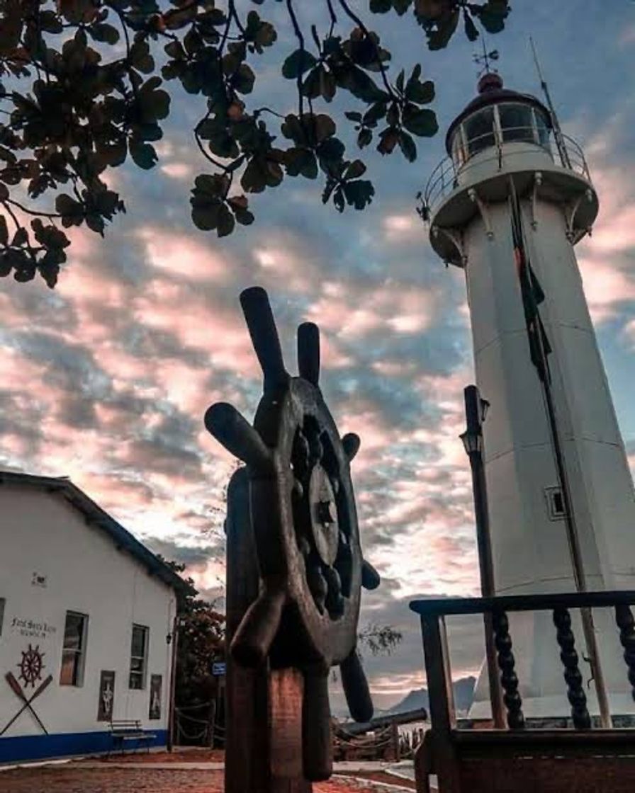 Place Farol Santa Luzia