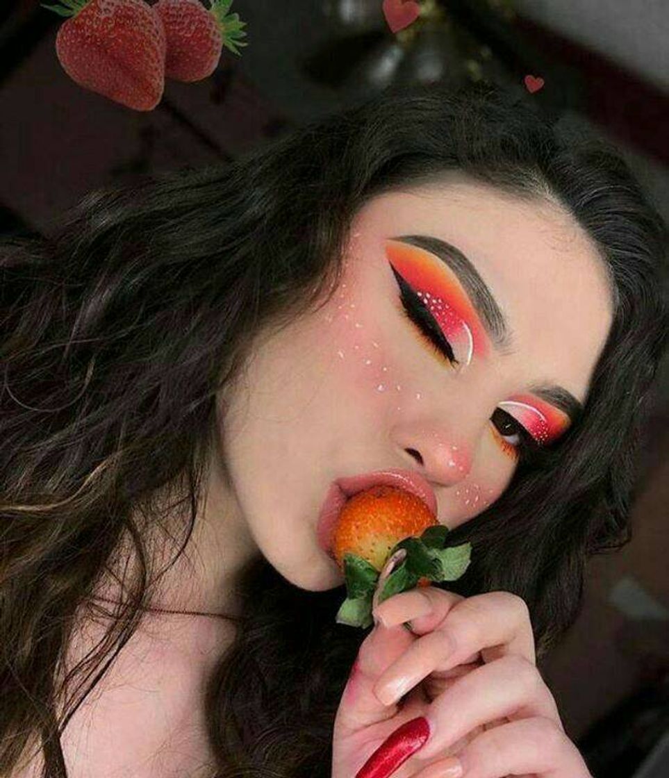 Fashion Makeup Strawberry