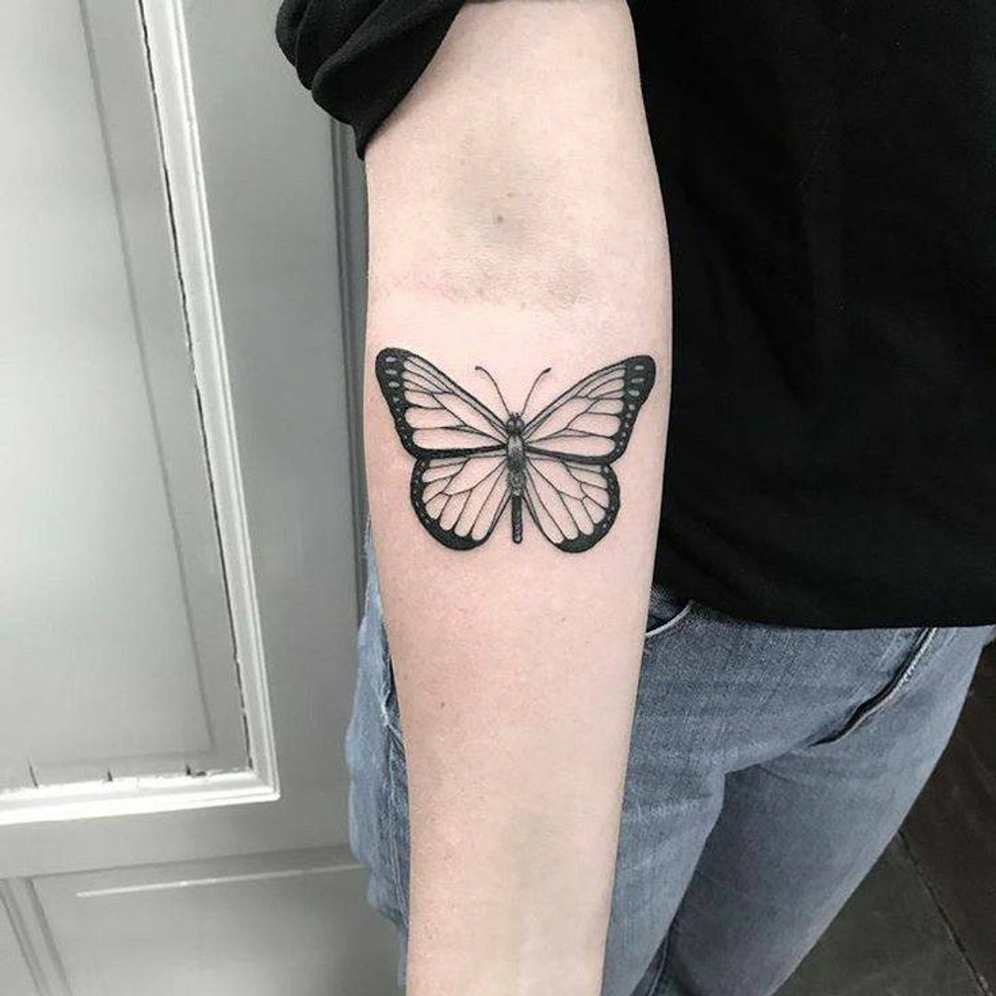 Fashion tatuagem de borboleta.