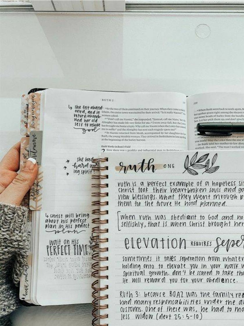 Fashion 🎨📖 bible journaling