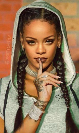 Rihanna 👑