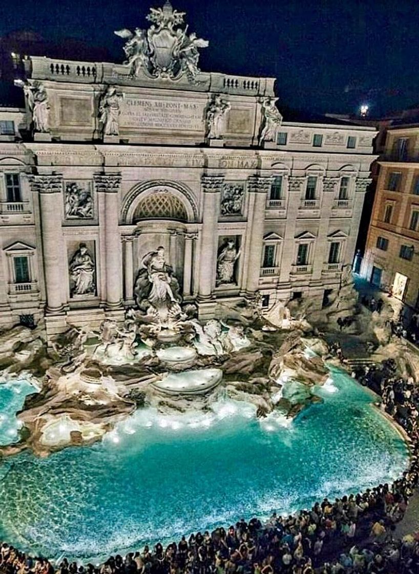 Lugar Fontana di Trevi