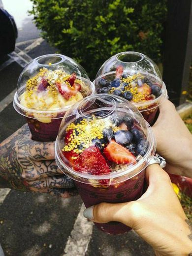 FRIENDSxAÇAI