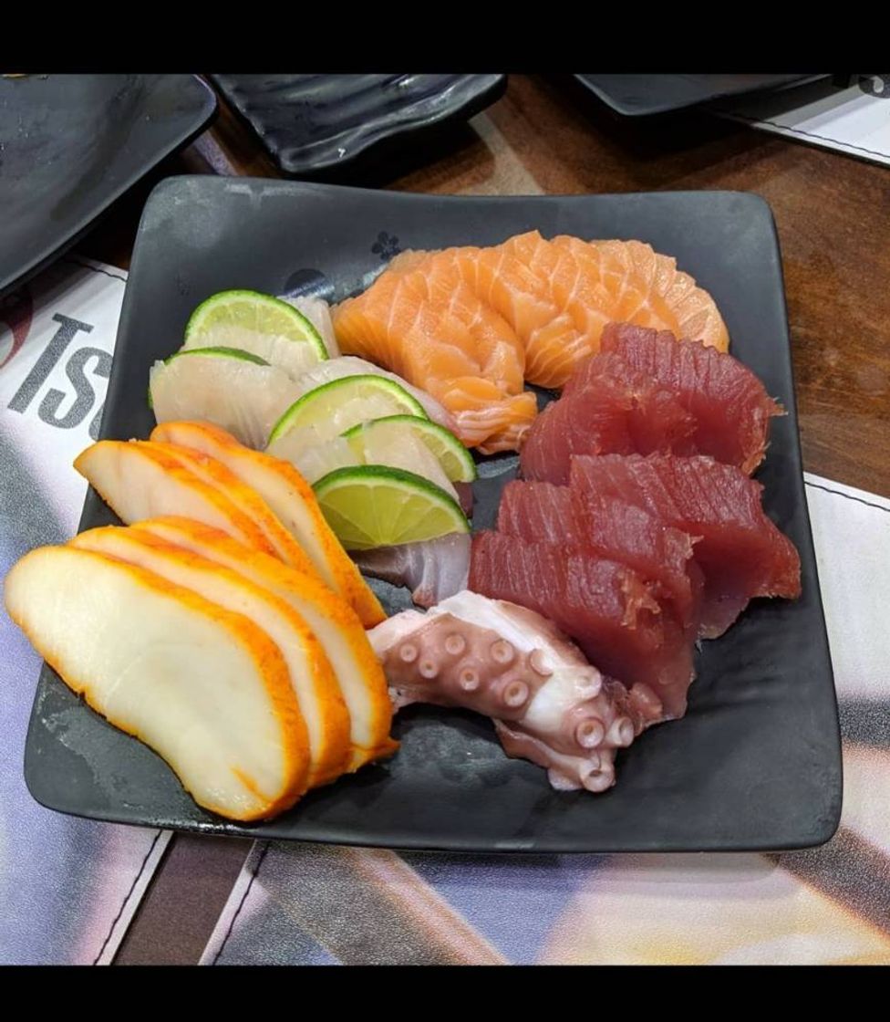 Restaurantes Tsuba Sushi