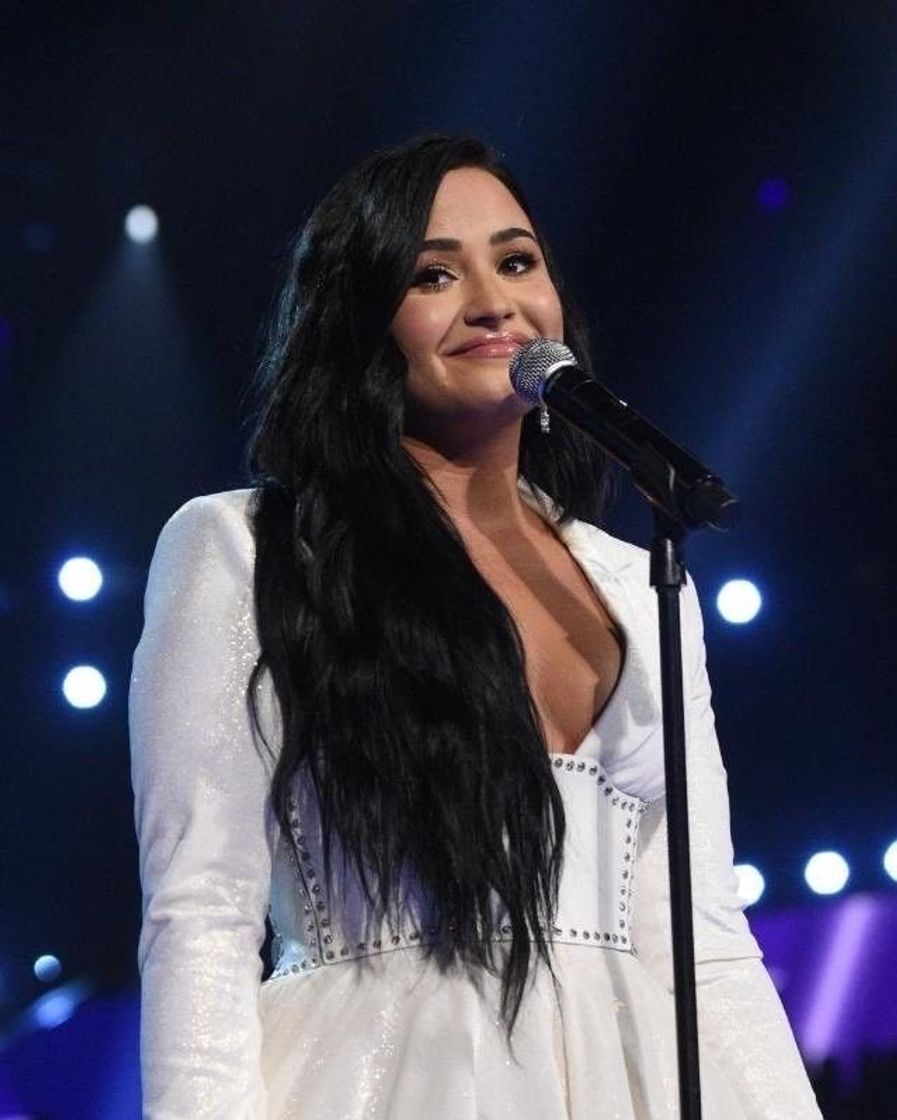 Fashion Demi Lovato Canta No Grammy