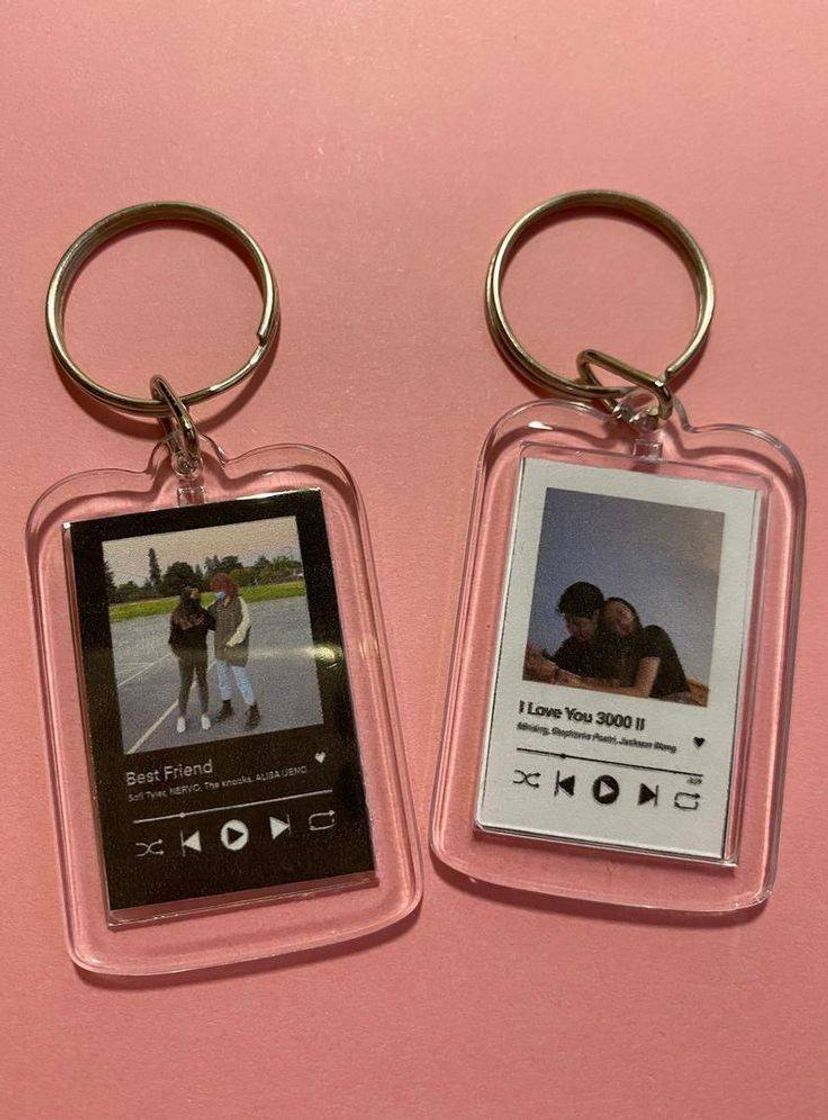 Moda  Custom Spotify Keychain