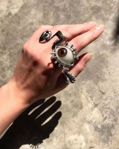 Eye ring