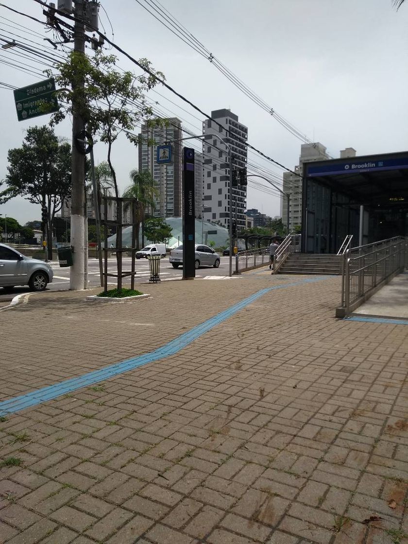 Place Metrô Brooklin