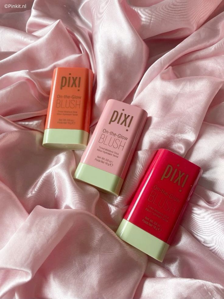 Social Blush Pixi