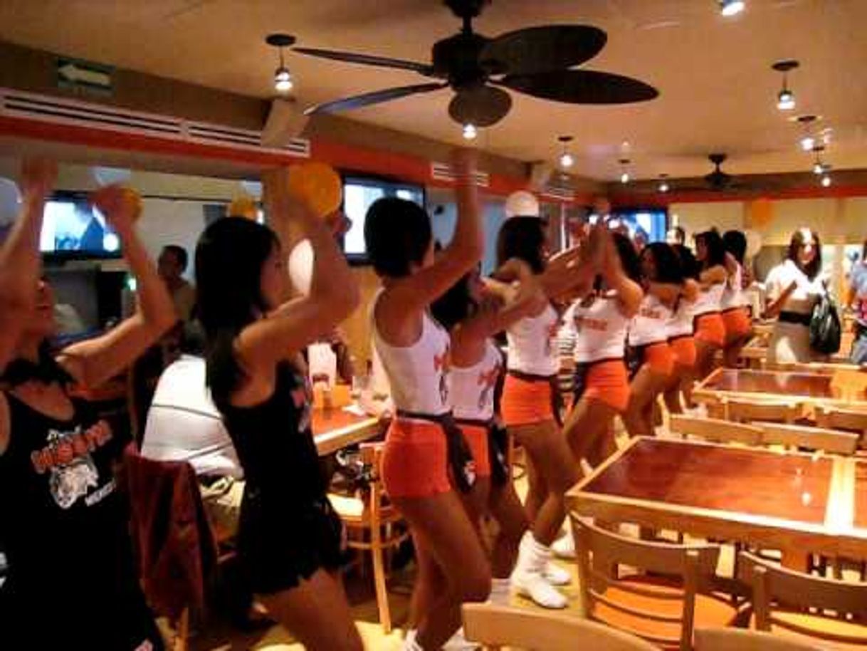 Restaurants Hooters La Diana