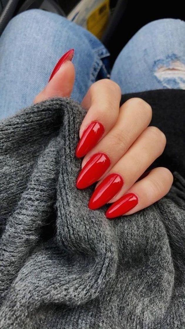 Moda unhas vermelhas 