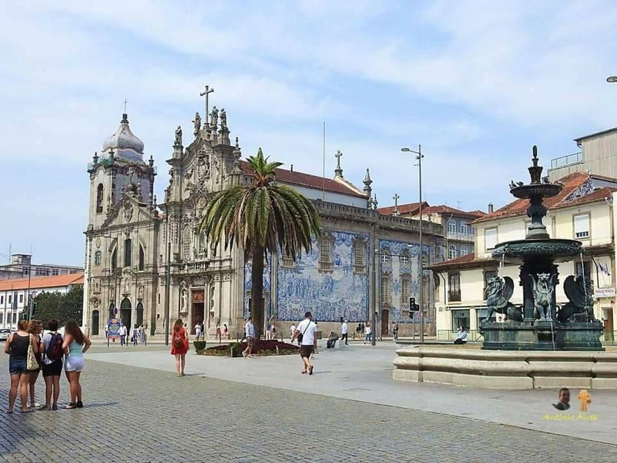 Lugares Praça Gomes Teixeira (Praça dos Leões)