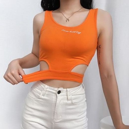 look laranja (orange outfit)