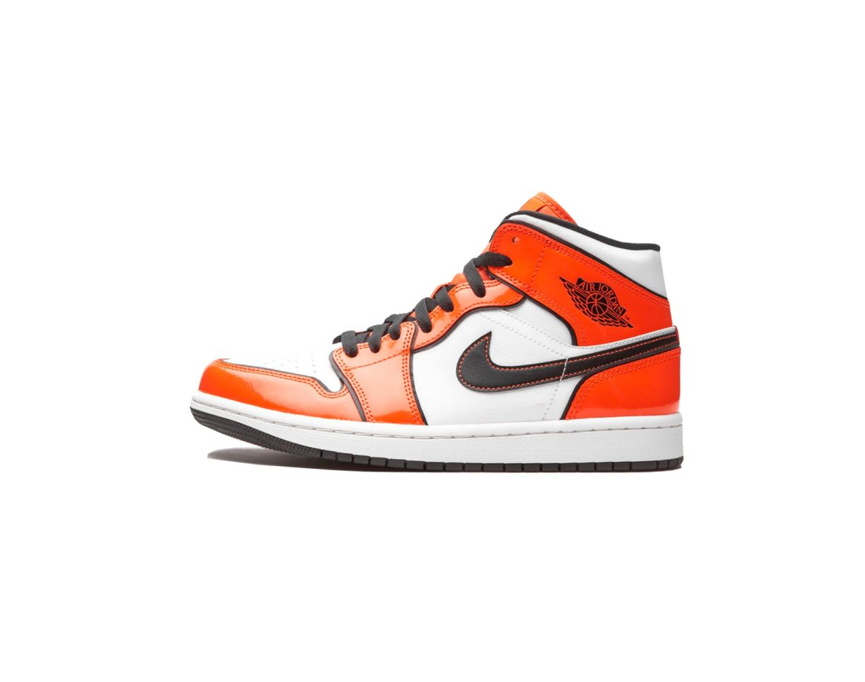 Social Air Jordan 1 Mid SE 'Turf Orange'