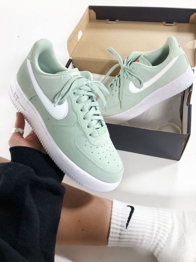 Nike Air Force 1 pistachio frost 