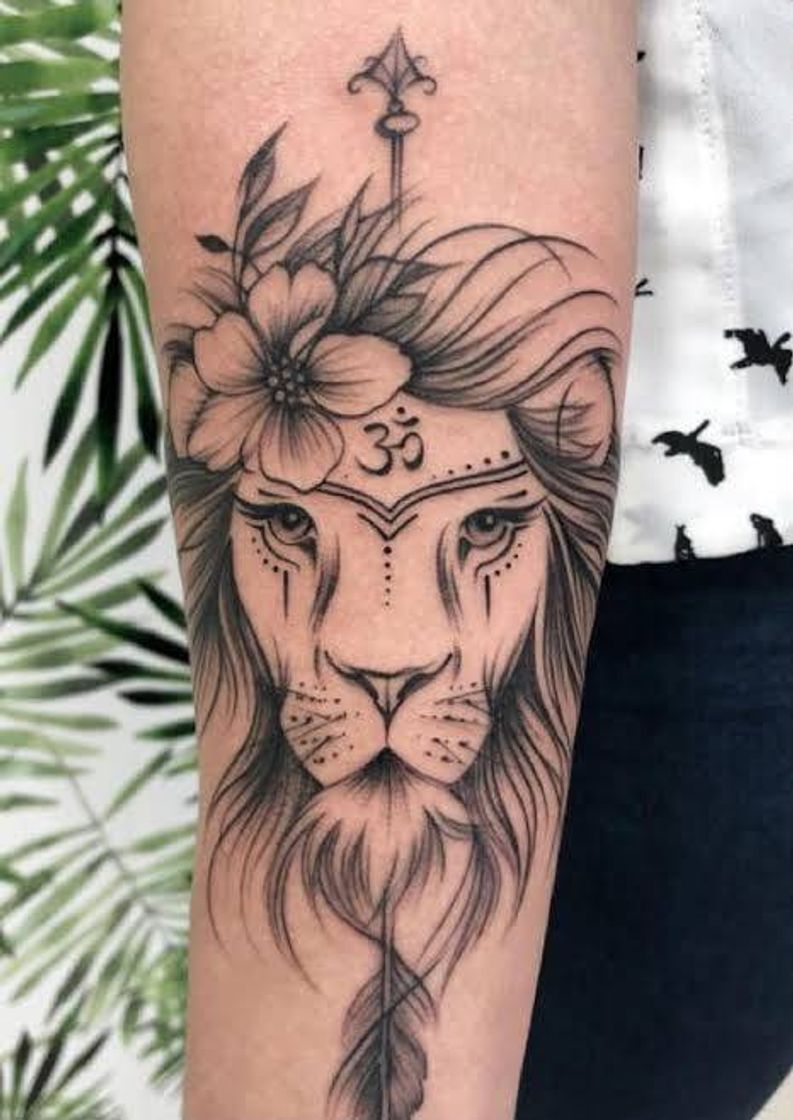 Social Tattoo feminina leão