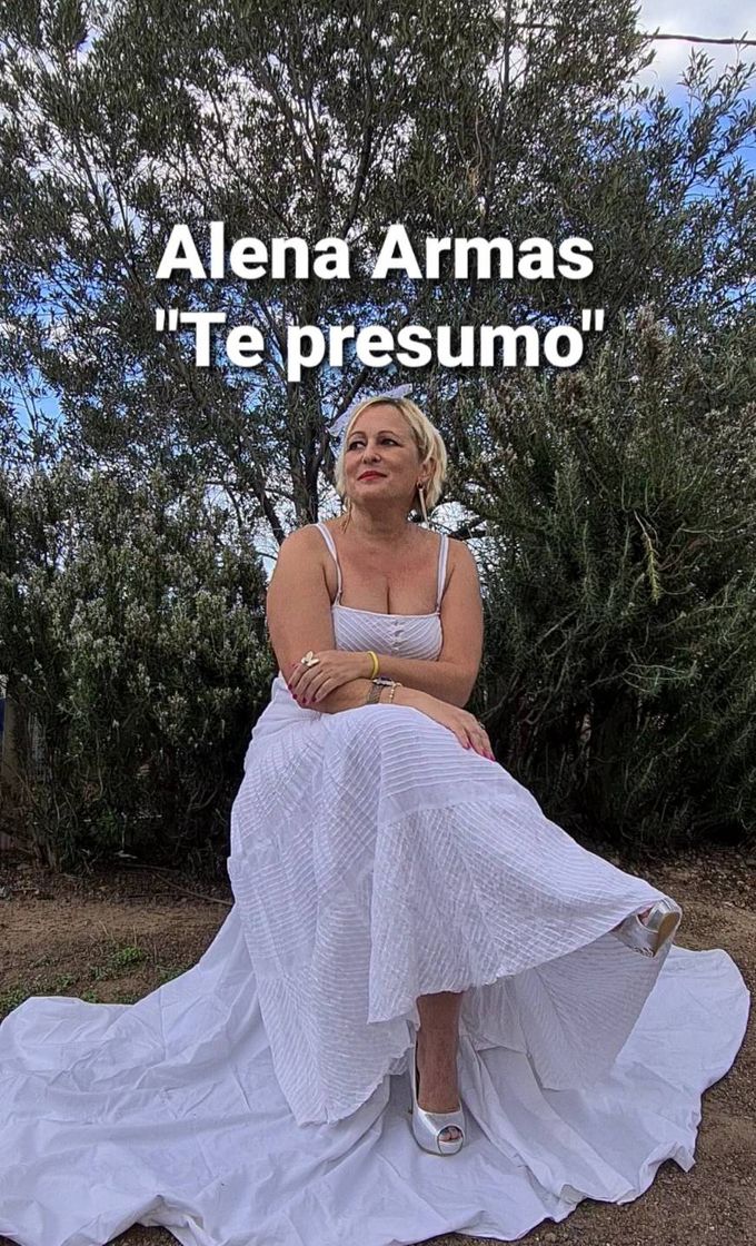 Moda Alena Armas presentando "Te presumo"