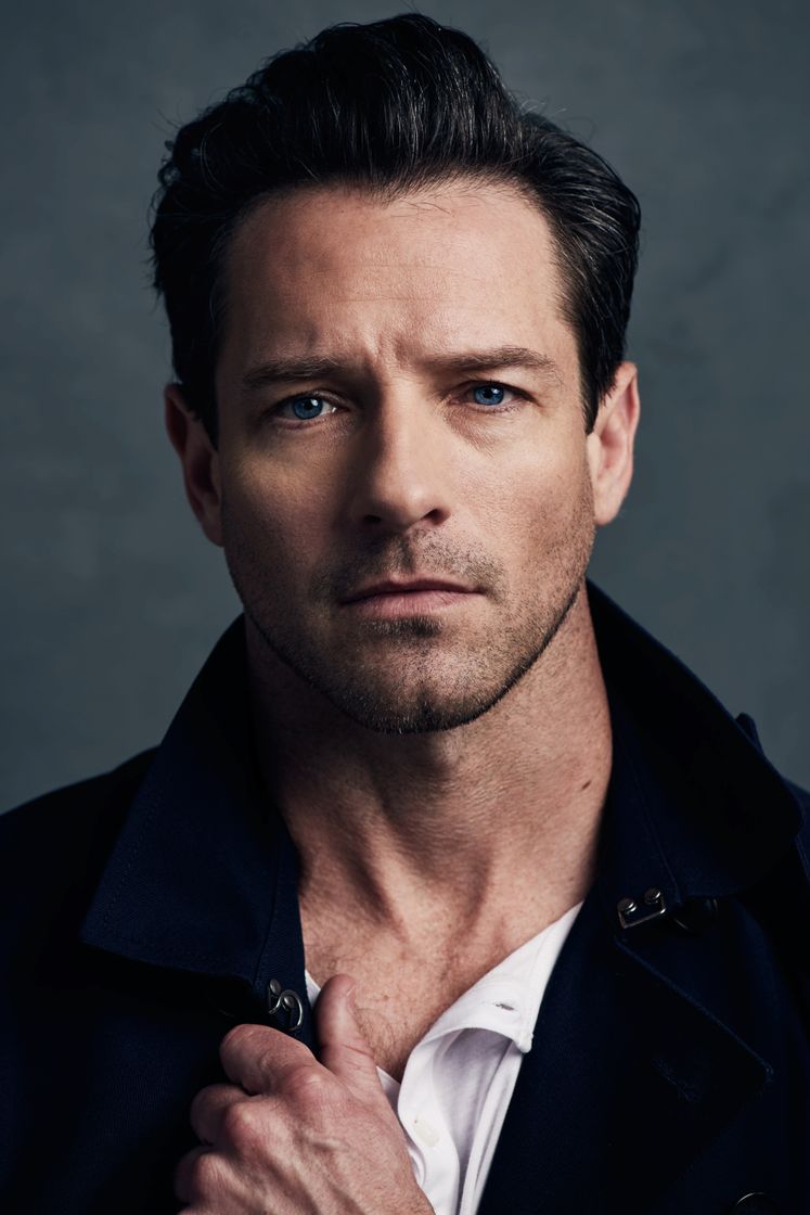 Fashion Ian Bohen